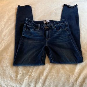 GUC Paige Skyline Skinny Jeans Size 28
